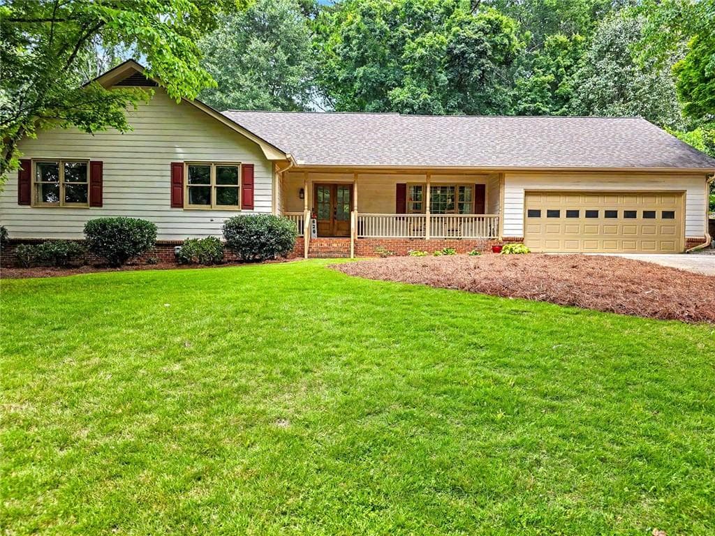 3 bedroom, 3 bathroom, 1,950 sq ft single family residence for sale at 626 Hunt Station Drive, Lawrenceville, GA 30044
