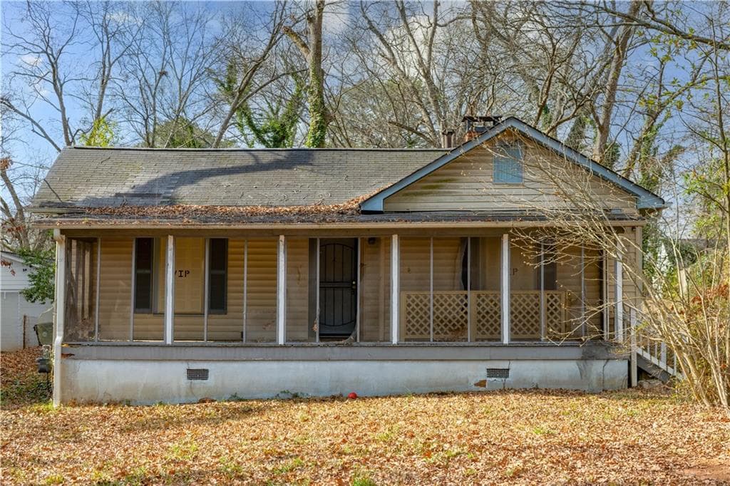 2 bedroom, 1 bathroom, 1,348 sq ft single family residence for sale at 2965 Pearl Street, East Point, GA 30344