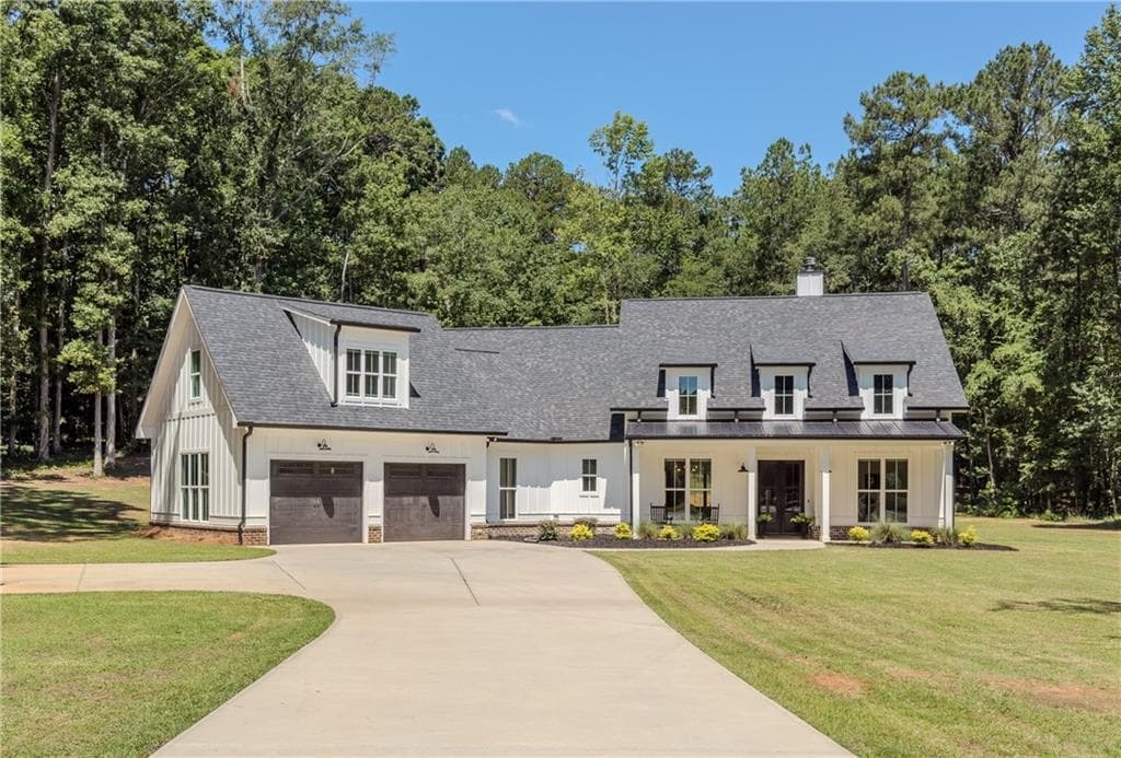 4 bedroom, 4 bathroom, 2,892 sq ft single family residence under contract at 1010 Holland Springs Road, Madison, GA 30650