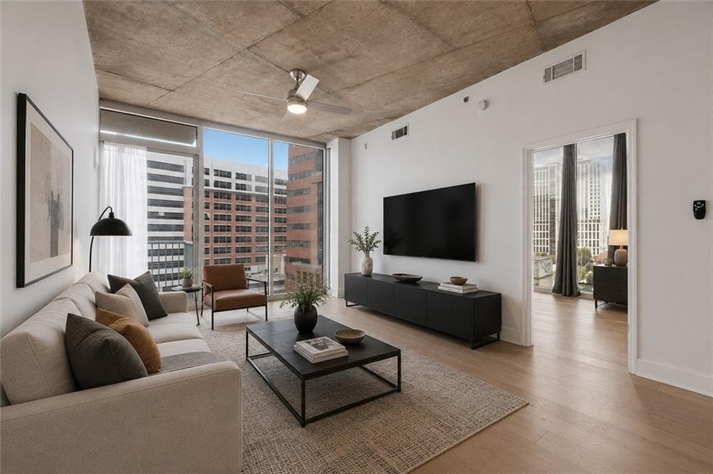 2 bedroom, 2 bathroom, 1,091 sq ft condominium for sale at 44 Peachtree Place 1431, Atlanta, GA 30309