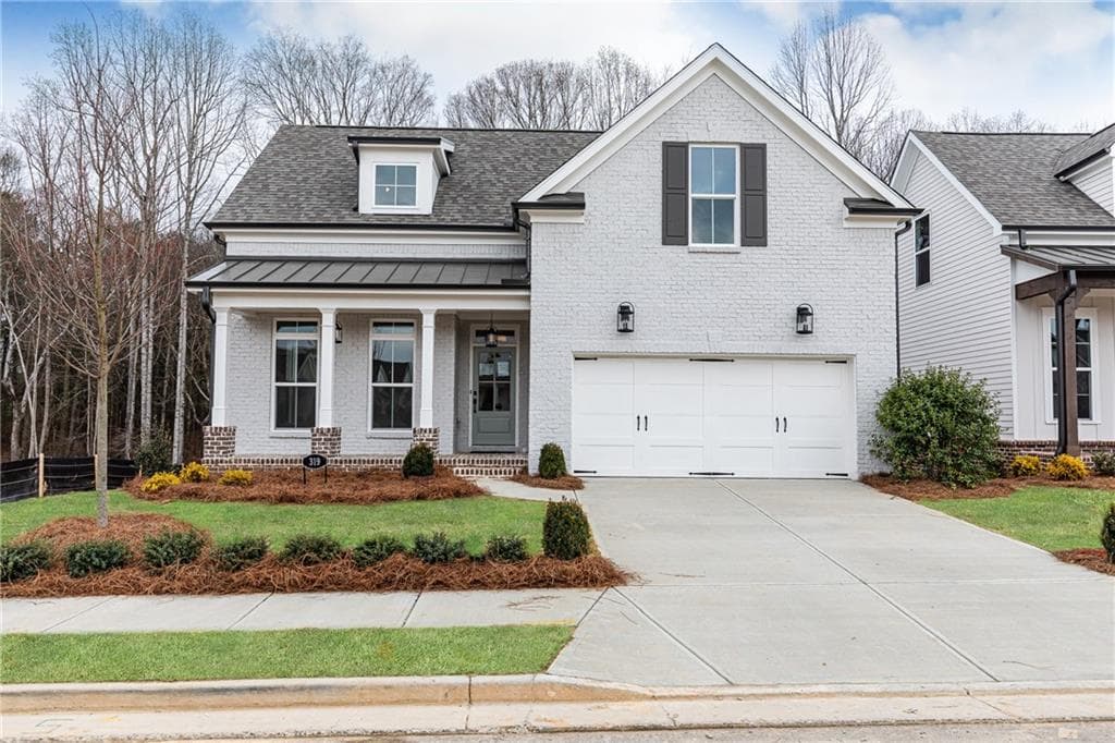 3 bedroom, 3 bathroom, 2,464 sq ft single family residence under contract at 879 Eastman Court, Hoschton, GA 30548