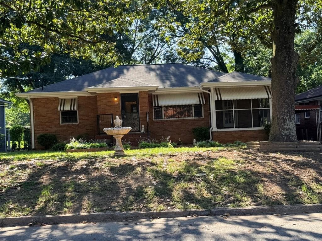 3 bedroom, 2 bathroom, 1,274 sq ft single family residence under contract at 104 Willis Mill Road, Atlanta, GA 30311
