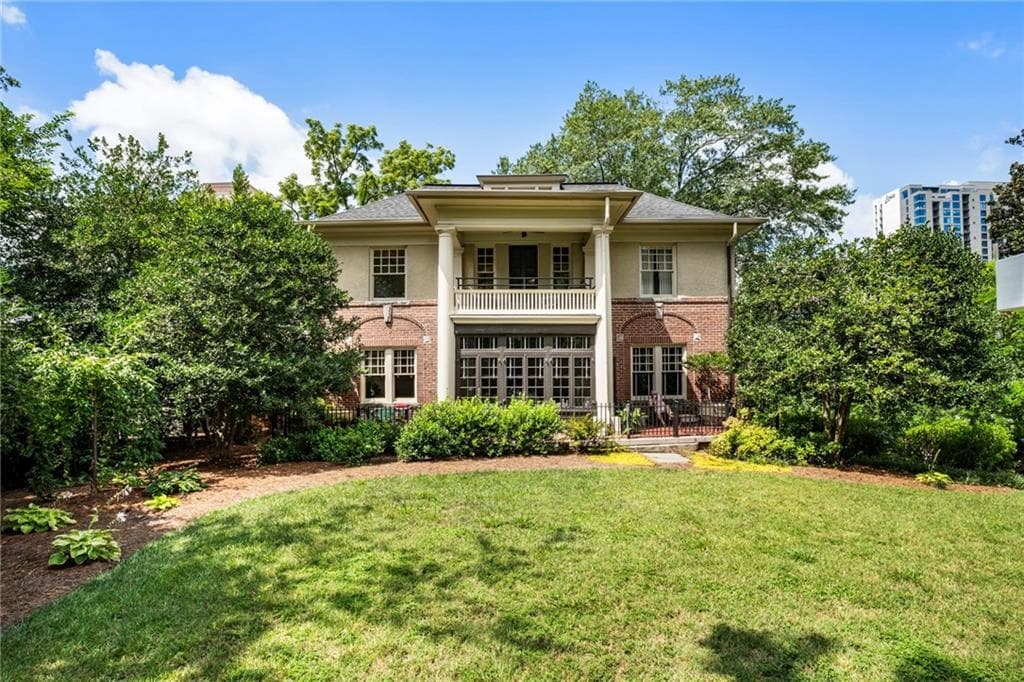 2 bedroom, 1 bathroom, 1,457 sq ft condominium under contract at 75 17th Street 7, Atlanta, GA 30309