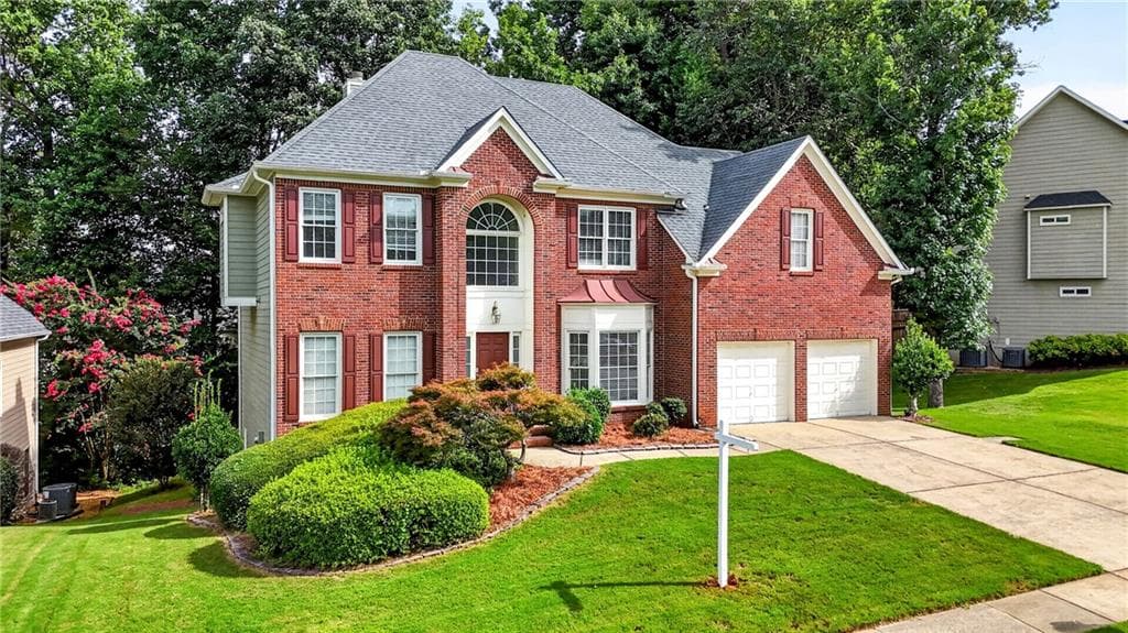 5 bedroom, 3 bathroom, 2,800 sq ft single family residence sold at 332 Hickory Haven Terrace, Suwanee, GA 30024