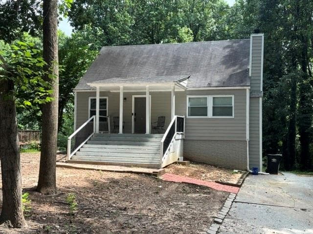 5 bedroom, 3 bathroom, 1,828 sq ft single family residence under contract at 2483 Ramblewood Court, Acworth, GA 30102
