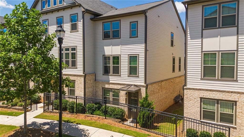3 bedroom, 4 bathroom, 2,339 sq ft townhouse for sale at 2636 Caruso Way, Atlanta, GA 30339