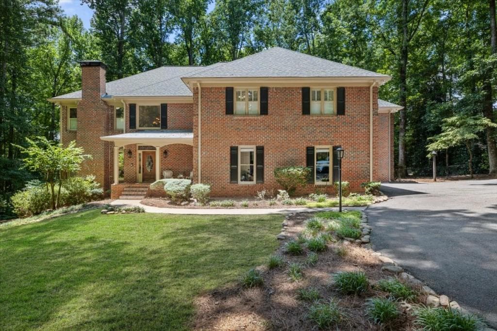 6 bedroom, 6 bathroom, 7,344 sq ft single family residence under contract at 12505 King Road, Roswell, GA 30075