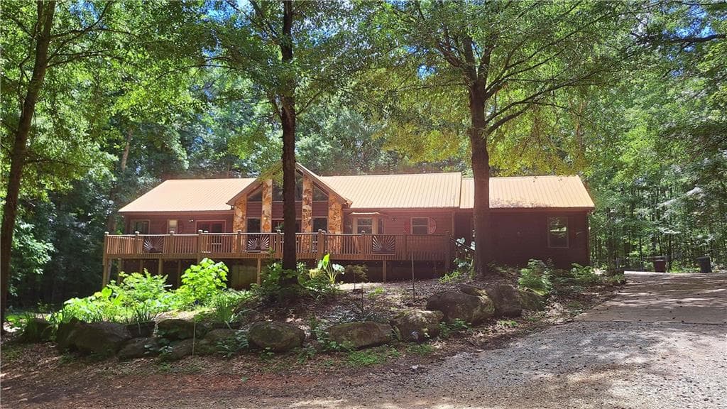 2 bedroom, 3 bathroom, 1,860 sq ft single family residence for sale at 342 Spears Road, Mansfield, GA 30055