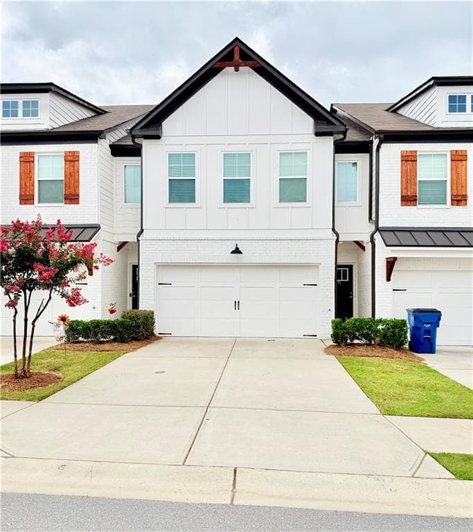3 bedroom, 3 bathroom, 1,774 sq ft townhouse under contract at 34 Auburn Woods Drive, Auburn, GA 30011