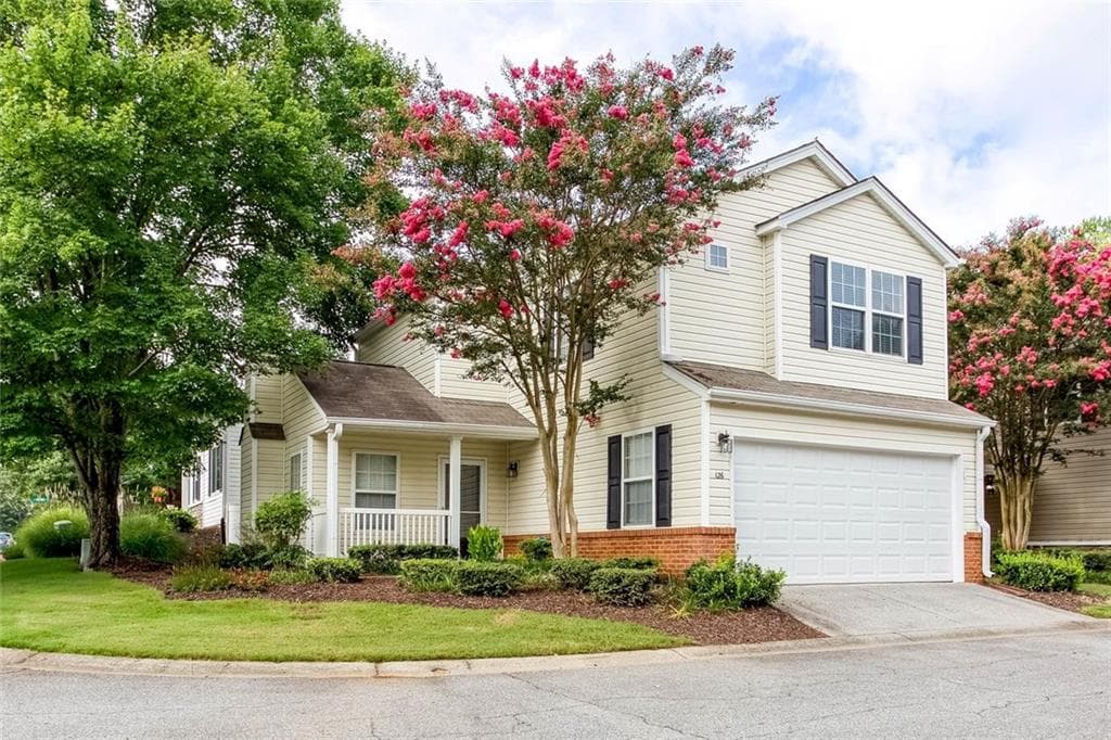 2 bedroom, 3 bathroom, 1,314 sq ft single family residence under contract at 126 W Oaks Place, Woodstock, GA 30188