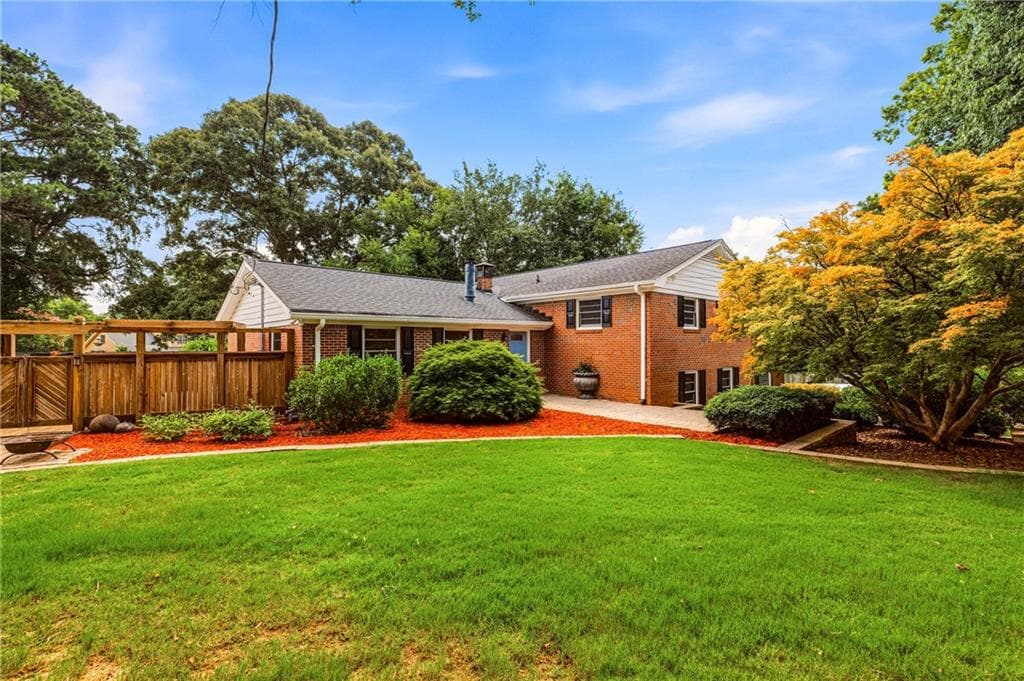 4 bedroom, 3 bathroom, 2,134 sq ft single family residence under contract at 1942 Old Canton Road, Marietta, GA 30062