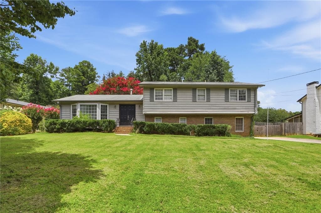 4 bedroom, 3 bathroom, 1,786 sq ft single family residence for sale at 3021 Wendwood Drive, Marietta, GA 30062