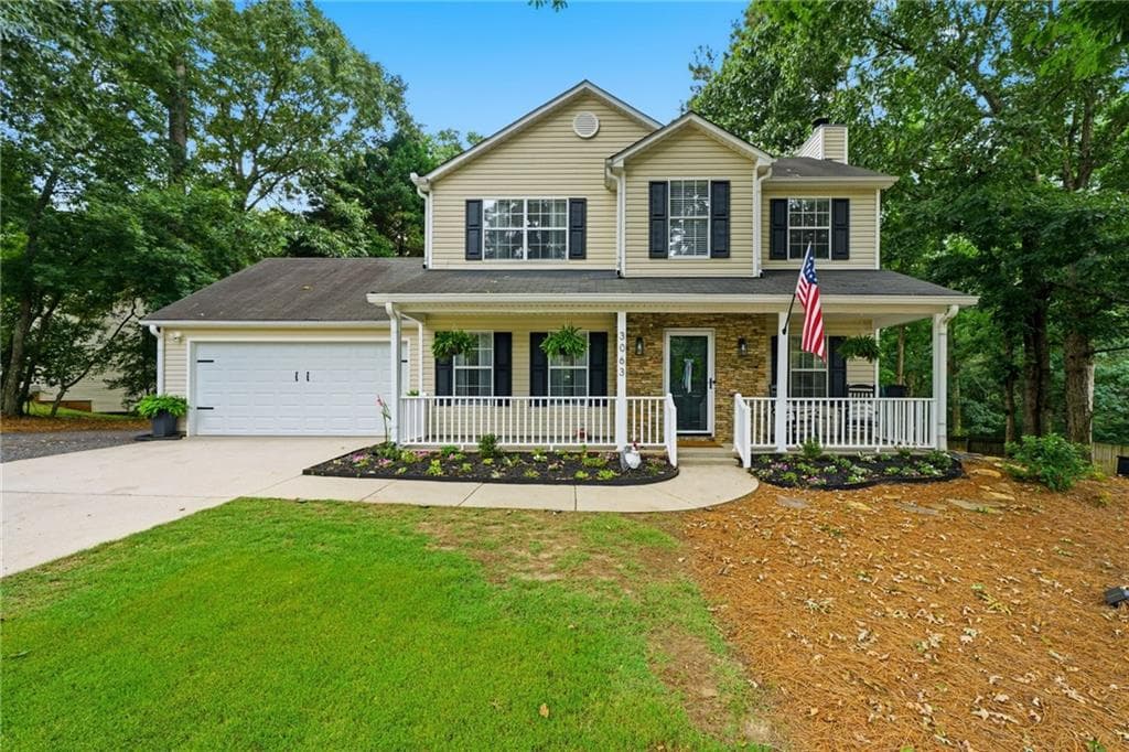 3 bedroom, 3 bathroom, 1,648 sq ft single family residence for sale at 3063 Rockview Drive, Loganville, GA 30052