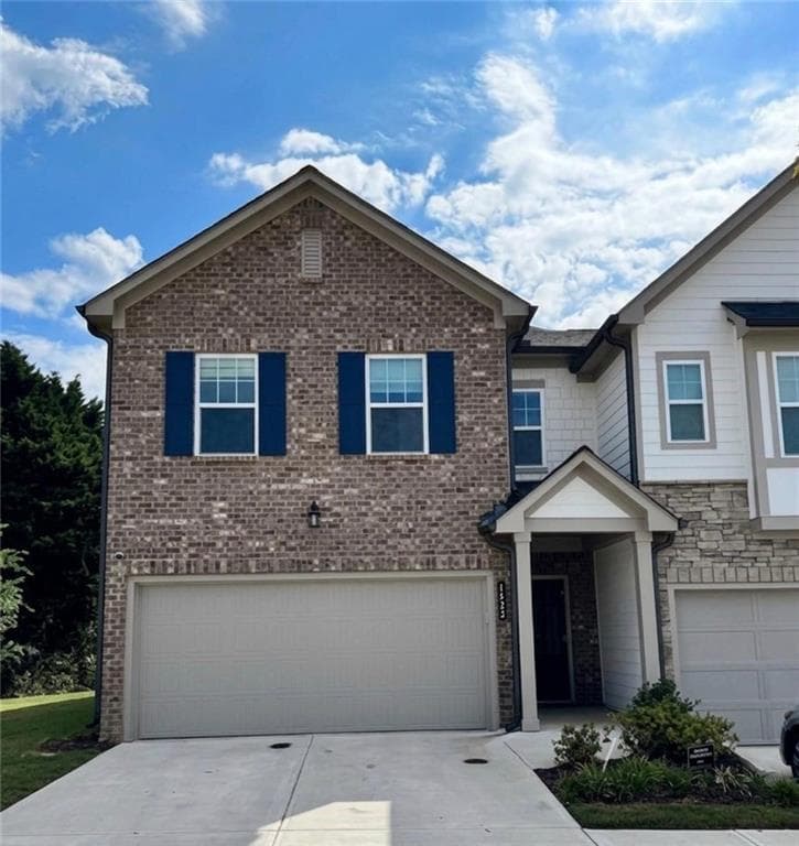 3 bedroom, 3 bathroom, 1,728 sq ft townhouse for sale at 1433 Ben Park Way, Grayson, GA 30017