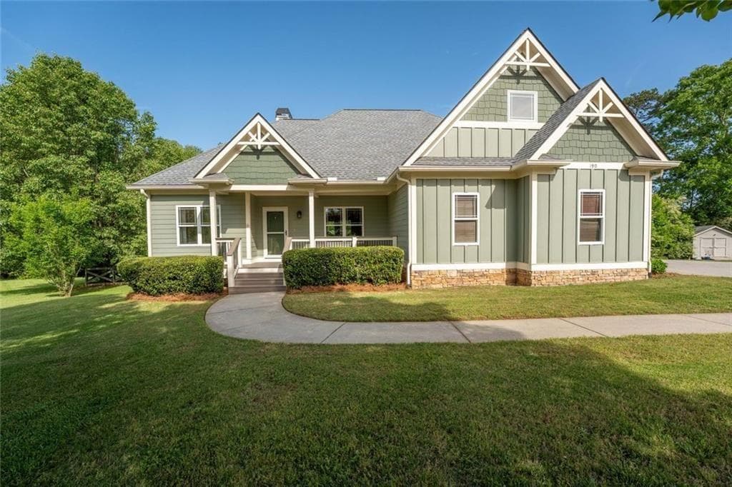 3 bedroom, 2 bathroom, 1,894 sq ft single family residence sold at 190 Towerview Circle, Mount Airy, GA 30563
