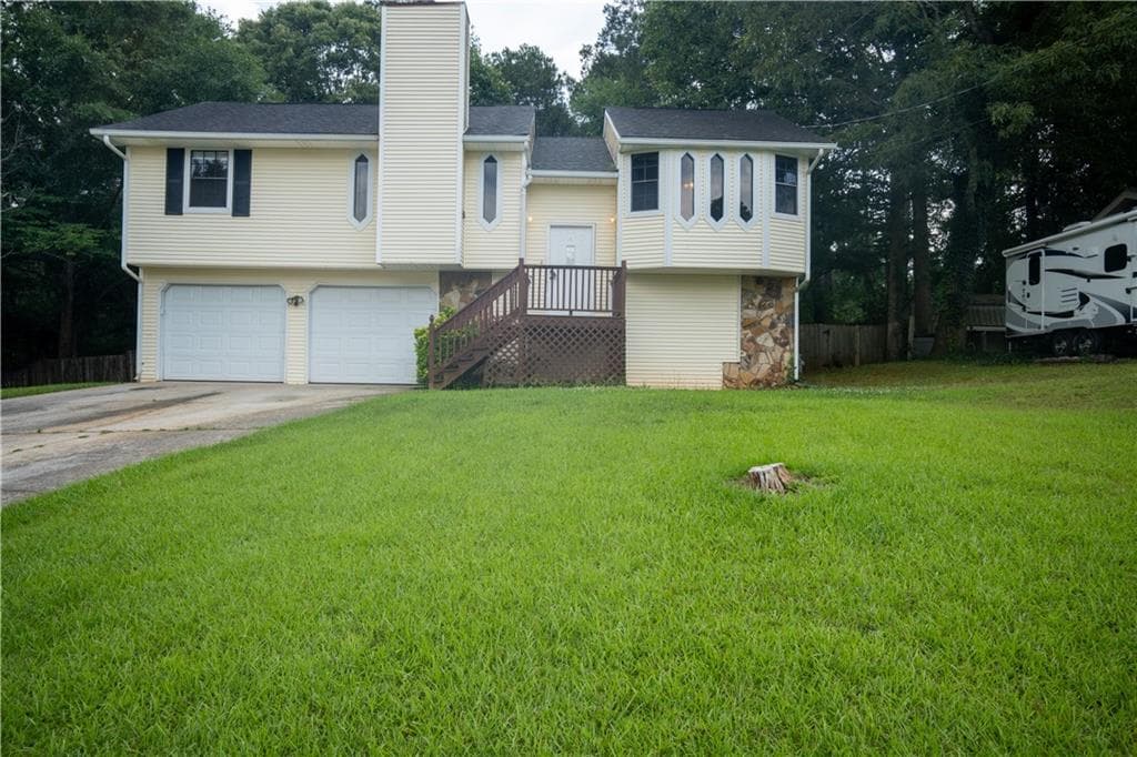 3 bedroom, 2 bathroom, 1,245 sq ft single family residence under contract at 381 Windsor Walk, Conyers, GA 30094