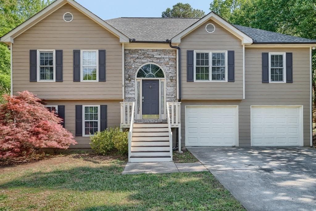 4 bedroom, 3 bathroom, 2,690 sq ft single family residence for sale at 2695 Wyndham Park Drive, Buford, GA 30519