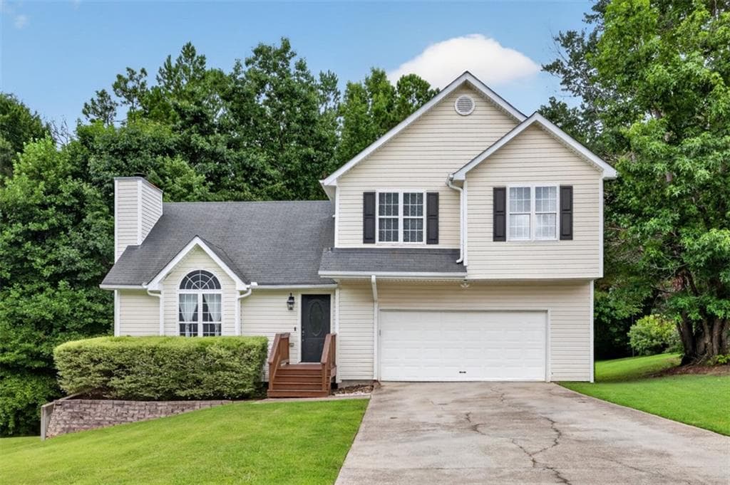 4 bedroom, 4 bathroom, 2,258 sq ft single family residence for sale at 424 Southern Hills Drive, Monroe, GA 30655