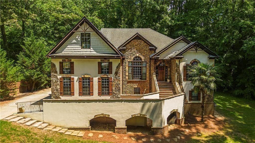 4 bedroom, 4 bathroom, 5,443 sq ft single family residence sold at 2864 Sandpiper Circle, Atlanta, GA 30311