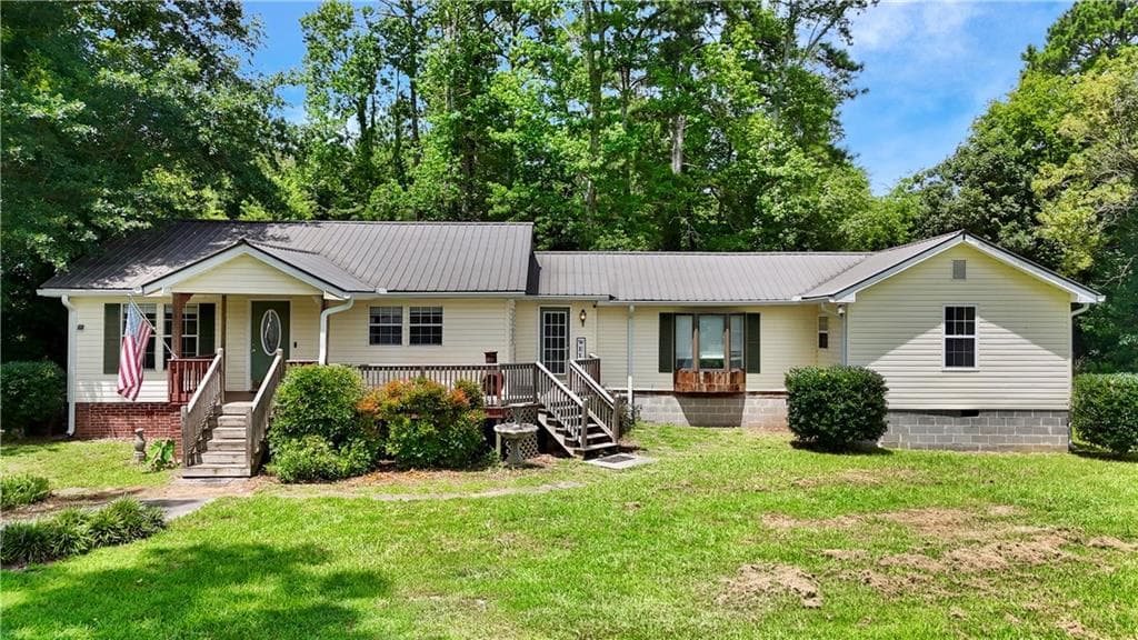 4 bedroom, 2 bathroom, 1,917 sq ft single family residence for sale at 77 York Drive, Plainville, GA 30733