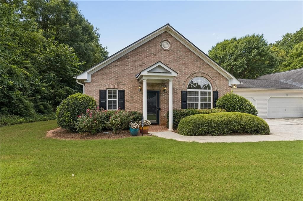 3 bedroom, 3 bathroom, 1,844 sq ft condominium for sale at 3392 Raes Creek Road, Marietta, GA 30008