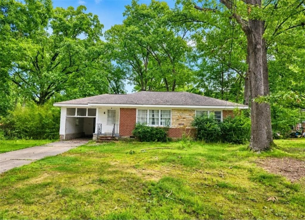 3 bedroom, 1 bathroom, 951 sq ft single family residence sold at 6 Elliott Circle, Rome, GA 30165