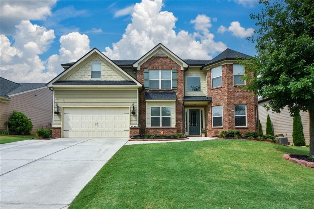 5 bedroom, 3 bathroom, 2,765 sq ft single family residence for sale at 4675 Orchard View Way, Cumming, GA 30028