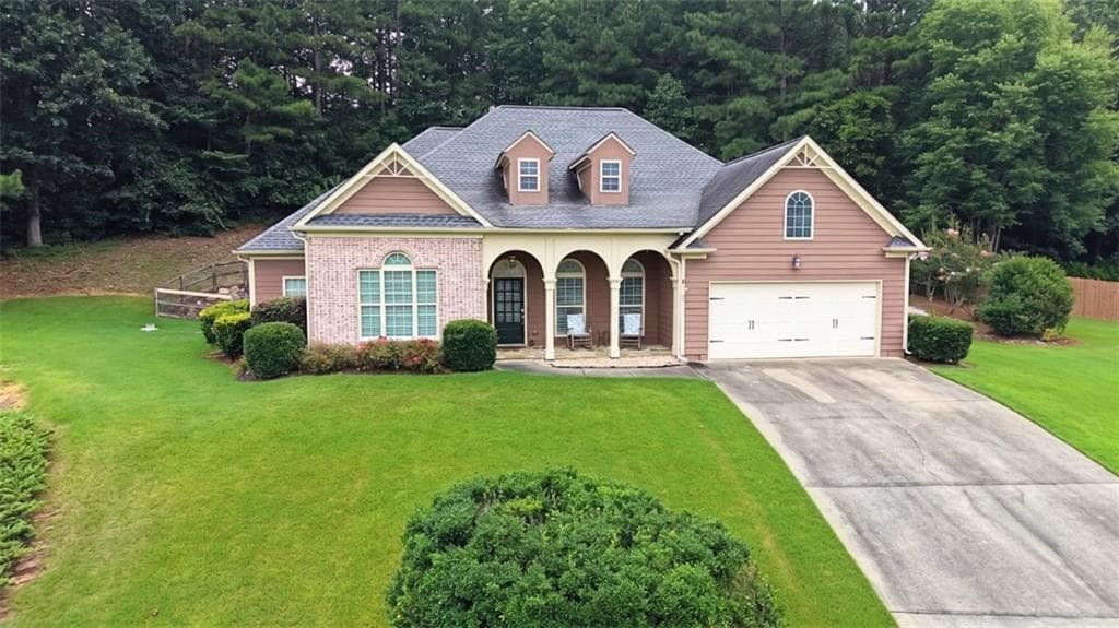 5 bedroom, 4 bathroom, 2,472 sq ft single family residence for sale at 15 Isabella Court, Cartersville, GA 30121