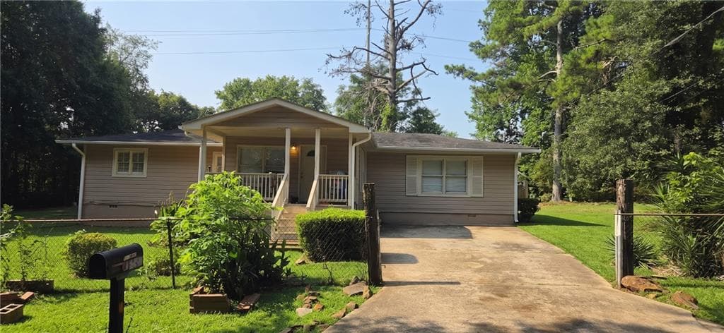3 bedroom, 1 bathroom, 1,220 sq ft single family residence for sale at 2933 Coffer Drive, Ellenwood, GA 30294