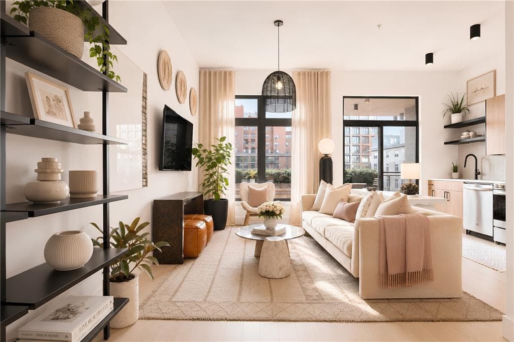 1 bedroom, 1 bathroom, 630 sq ft condominium for sale at 567 Ponce De Leon Avenue 605, Atlanta, GA 30308