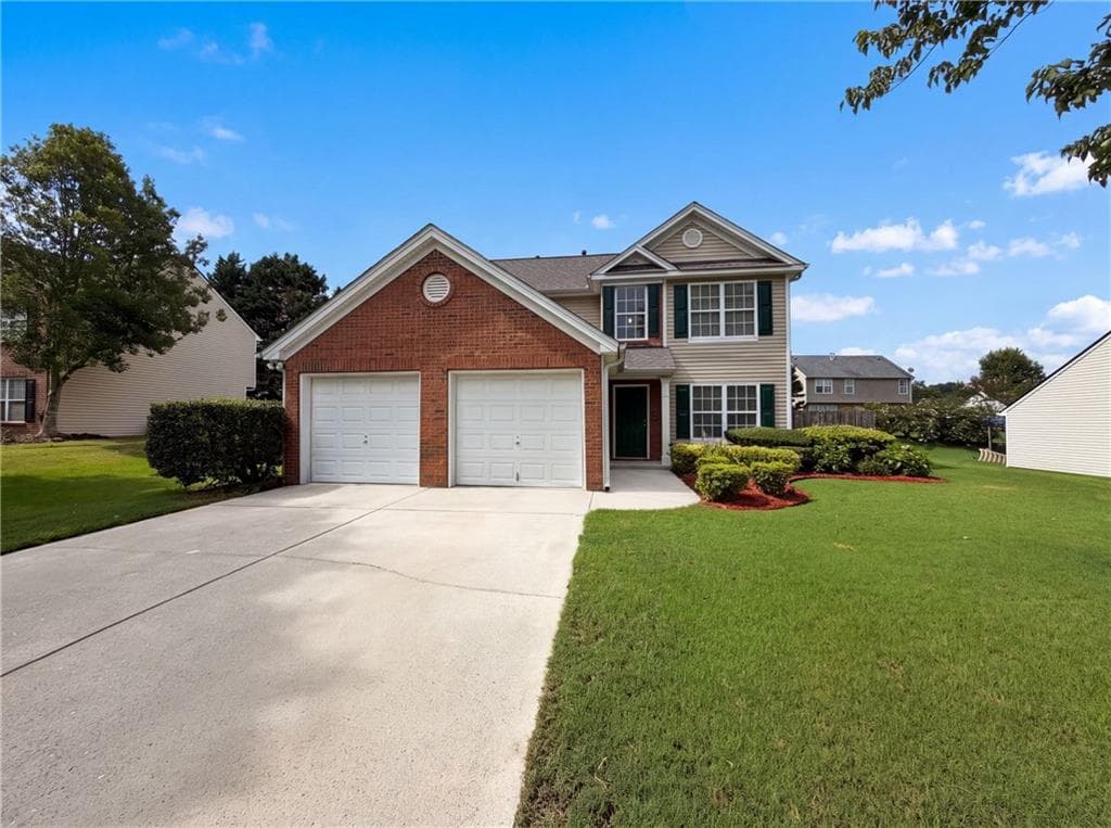 3 bedroom, 3 bathroom, 1,712 sq ft single family residence for sale at 4636 Pine Acre Circle, Buford, GA 30518