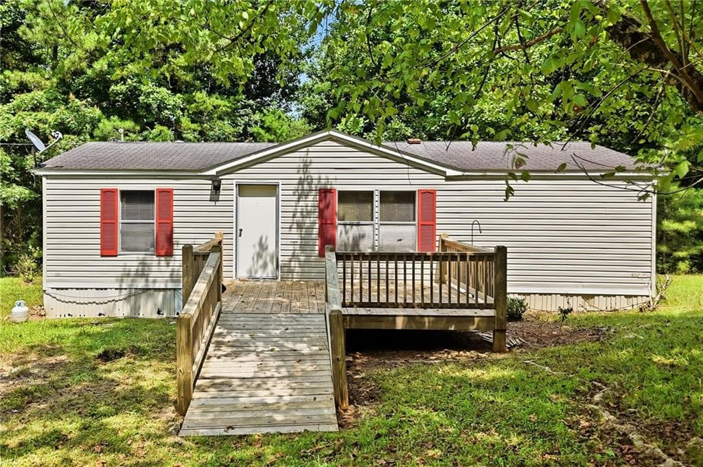 2 bedroom, 2 bathroom, 950 sq ft single family residence under contract at 1310 Davis Road, Fairmount, GA 30139