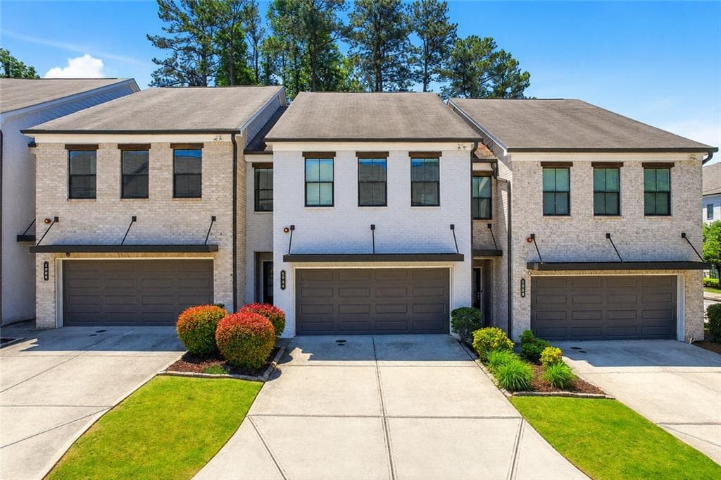 3 bedroom, 3 bathroom, 2,772 sq ft townhouse for sale at 1004 Rohner Way, Smyrna, GA 30080