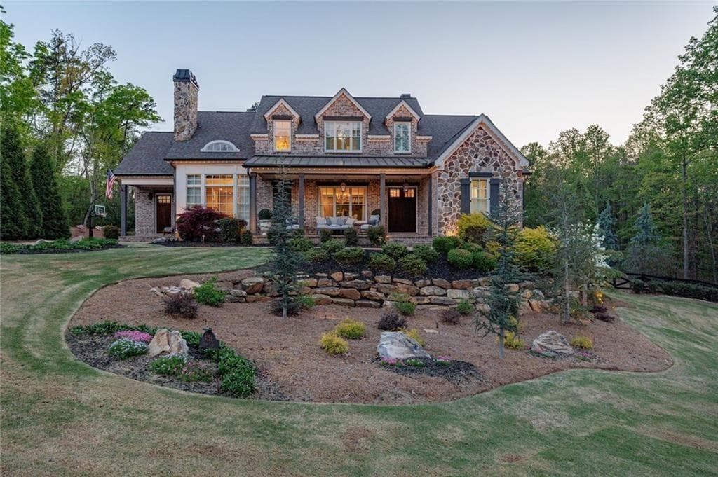 6 bedroom, 7 bathroom, 7,044 sq ft single family residence sold at 4256 Alba Lane, Buford, GA 30519