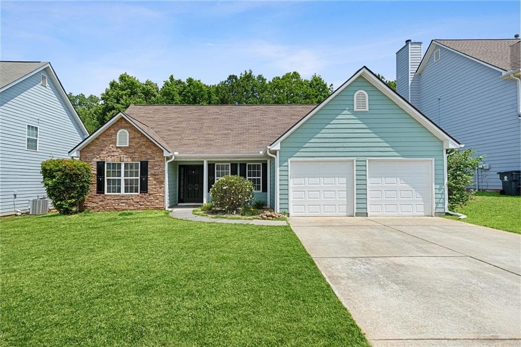 3 bedroom, 2 bathroom, 1,741 sq ft single family residence under contract at 530 Firethorn Court, Villa Rica, GA 30180