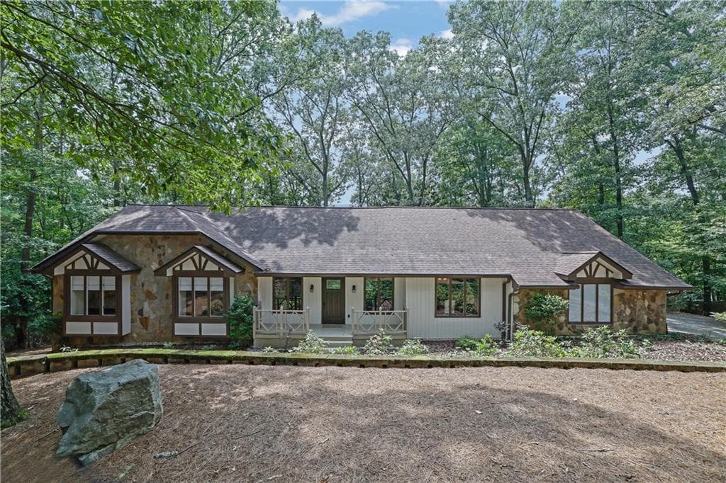 5 bedroom, 3 bathroom, 3,645 sq ft single family residence sold at 625 Meuse Way, Johns Creek, GA 30022