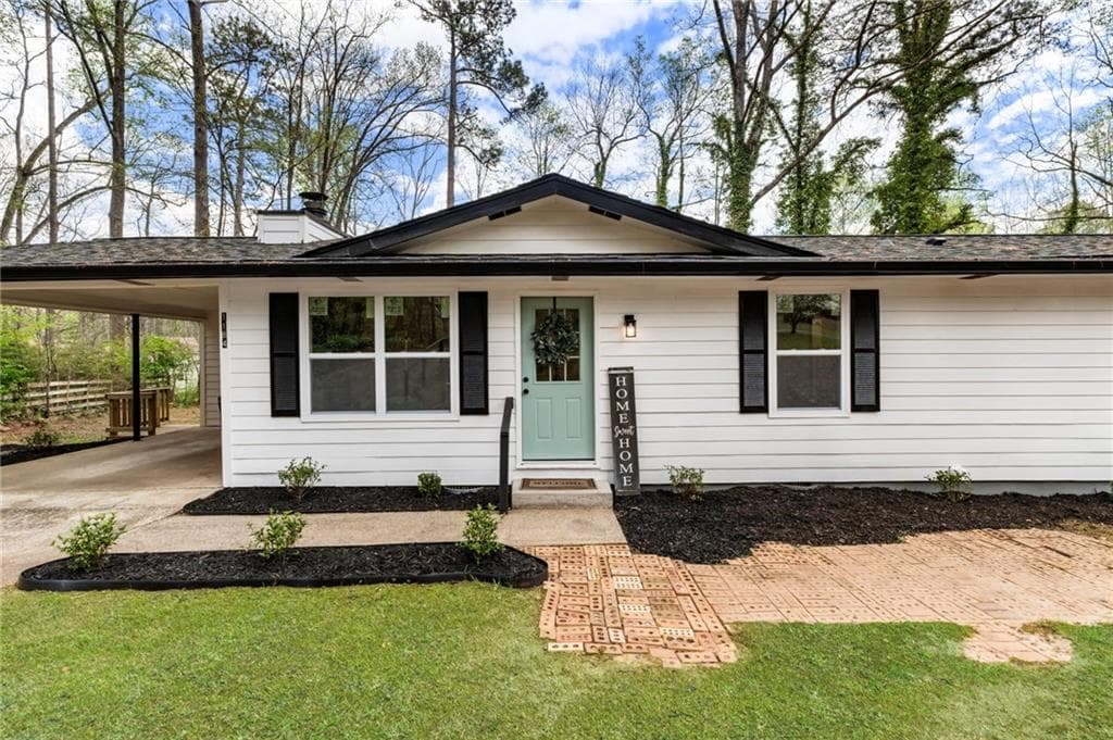 3 bedroom, 2 bathroom, 1,356 sq ft single family residence for sale at 1184 Alemeda Drive, Marietta, GA 30066