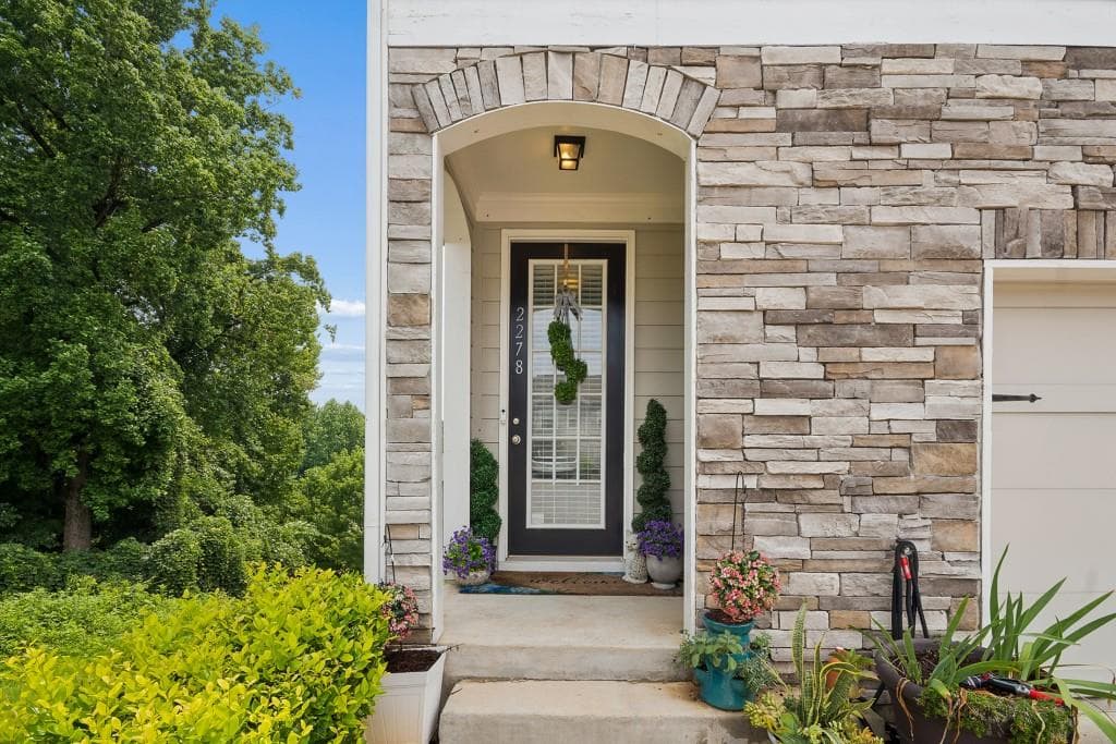3 bedroom, 3 bathroom, 1,617 sq ft townhouse for sale at 2278 Rolling Trail, Stonecrest, GA 30058
