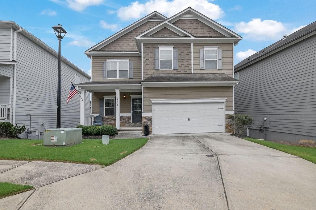 5 bedroom, 4 bathroom, 3,918 sq ft single family residence for sale at 905 Habersham Court, Woodstock, GA 30188