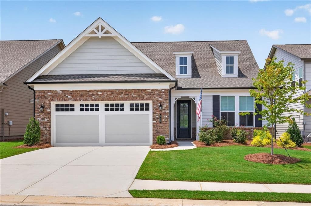 2 bedroom, 2 bathroom, 1,871 sq ft single family residence for sale at 178 Bear Way, Hoschton, GA 30548