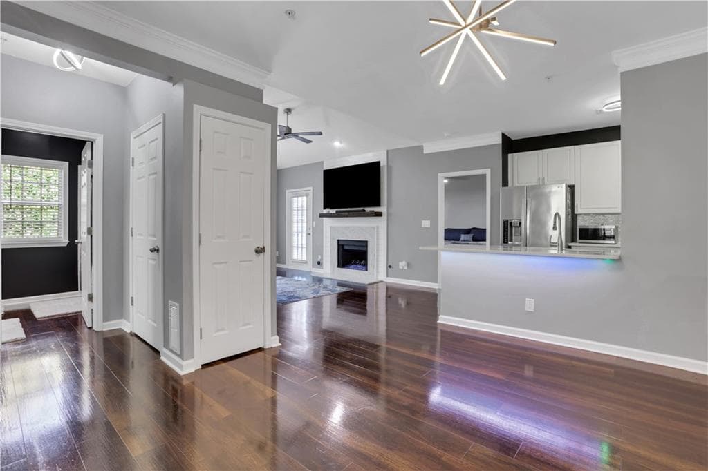 2 bedroom, 2 bathroom, 1,215 sq ft condominium under contract at 4103 Woodland Lane, Alpharetta, GA 30009