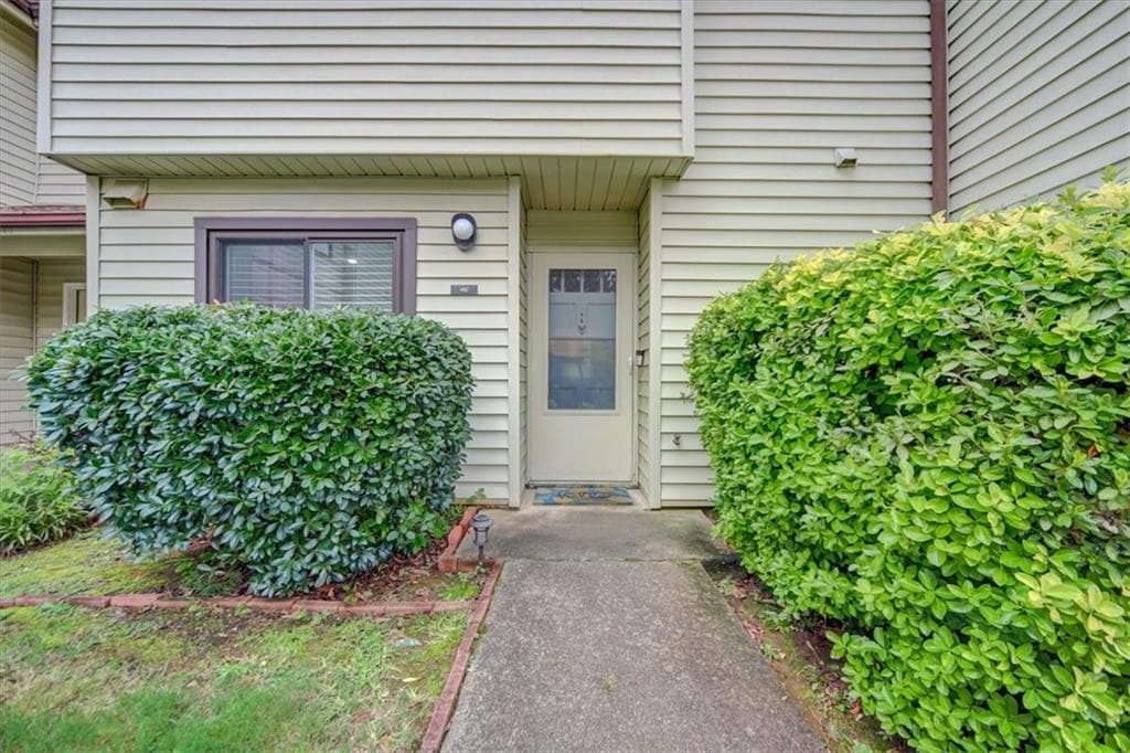 2 bedroom, 3 bathroom, 1,540 sq ft townhouse for sale at 1182 Country Court, Lawrenceville, GA 30044