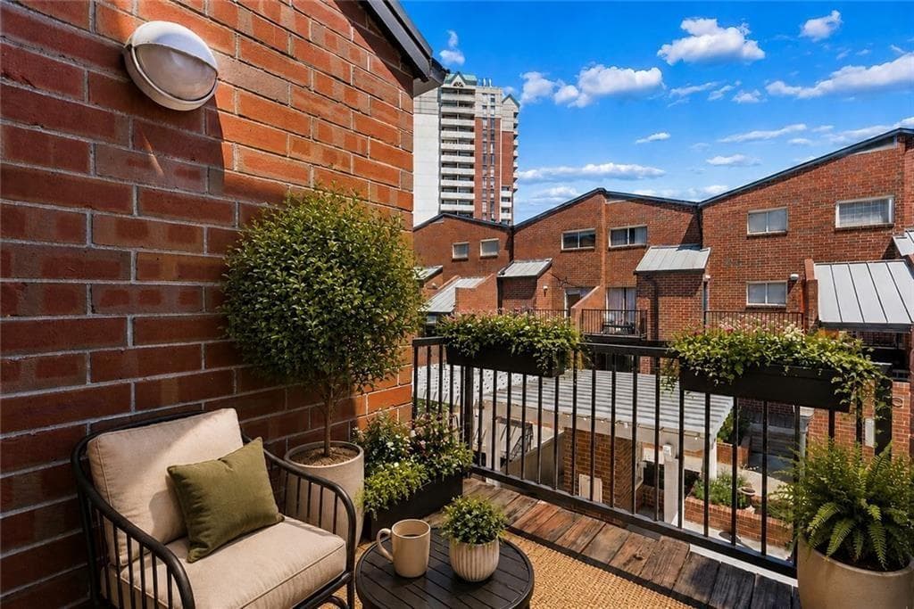 1 bedroom, 1 bathroom, 894 sq ft condominium for sale at 391 Ralph McGill Boulevard H, Atlanta, GA 30312