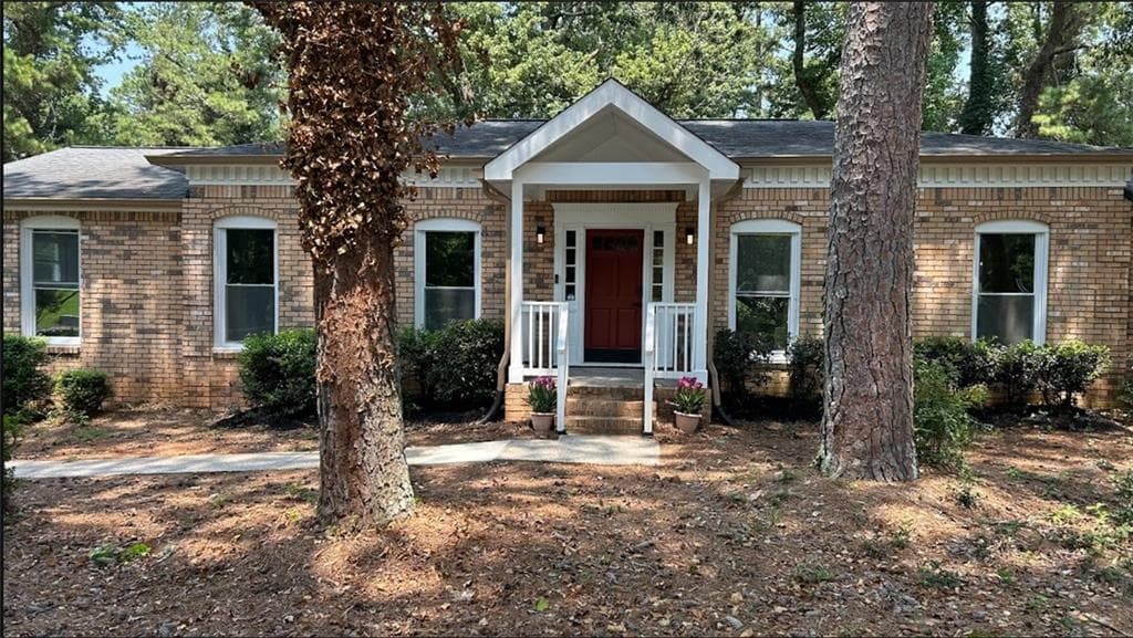 5 bedroom, 3 bathroom, 2,973 sq ft single family residence for sale at 3341 Camelot Drive, Marietta, GA 30062