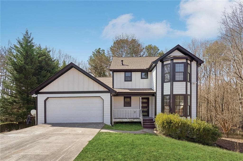 3 bedroom, 3 bathroom, 2,335 sq ft single family residence under contract at 2957 Evonshire Lane, Dacula, GA 30019