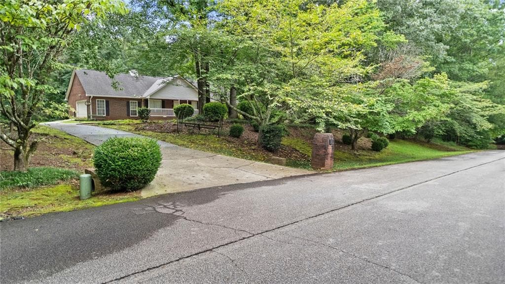 4 bedroom, 3 bathroom, 1,915 sq ft single family residence for sale at 119 Bridget Drive, Hampton, GA 30228