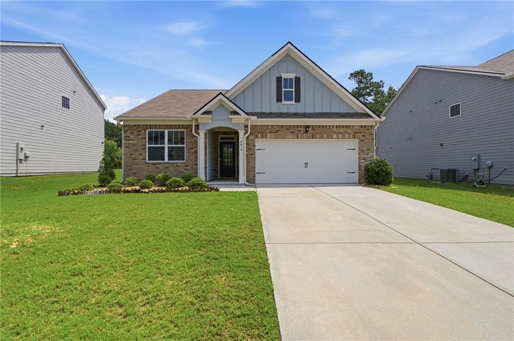 4410 Montberry Ln, Fairburn, GA 30213 — most recent listing photo