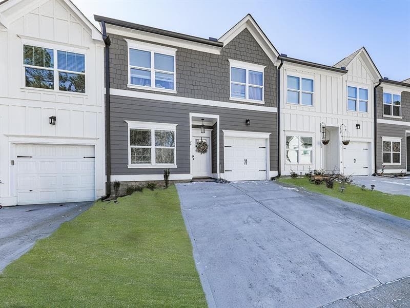 4 bedroom, 4 bathroom, 2,208 sq ft townhouse for sale at 24 N Rim Drive, Jasper, GA 30143
