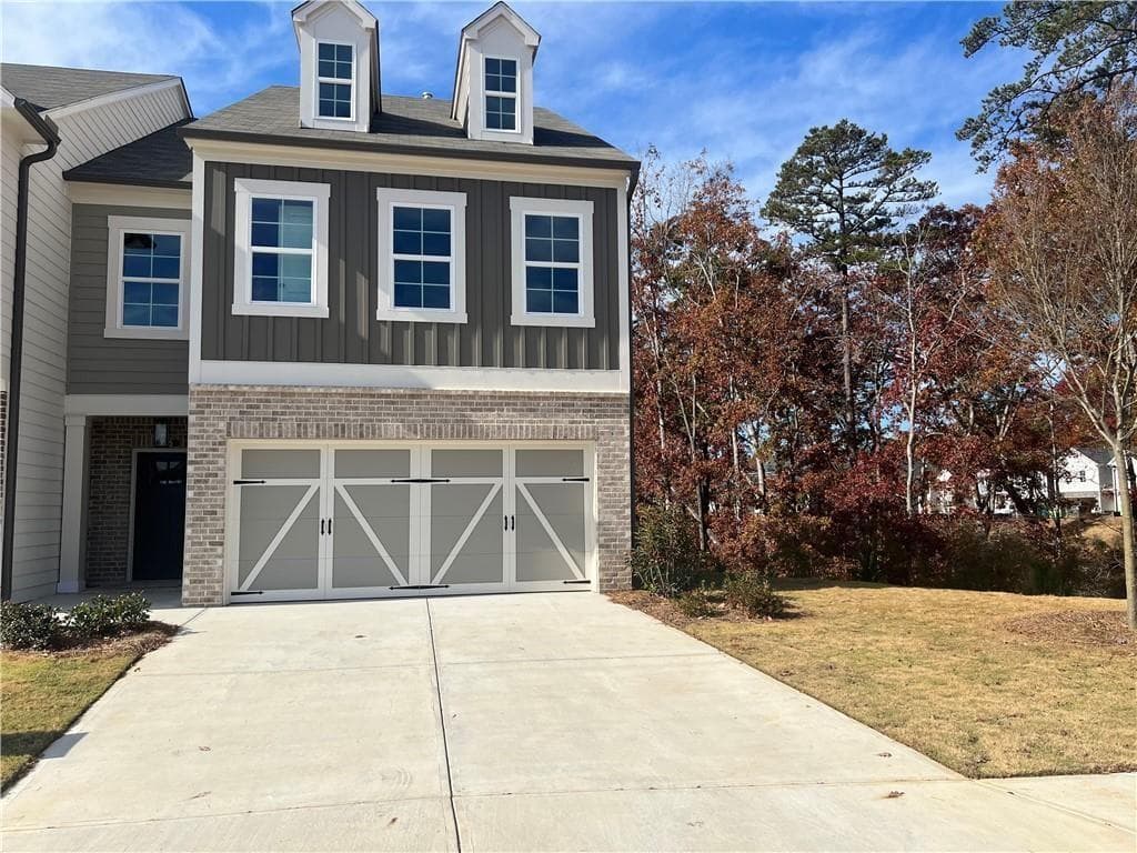 3 bedroom, 3 bathroom, 1,827 sq ft townhouse for sale at 340 Lakeside Court, Canton, GA 30114