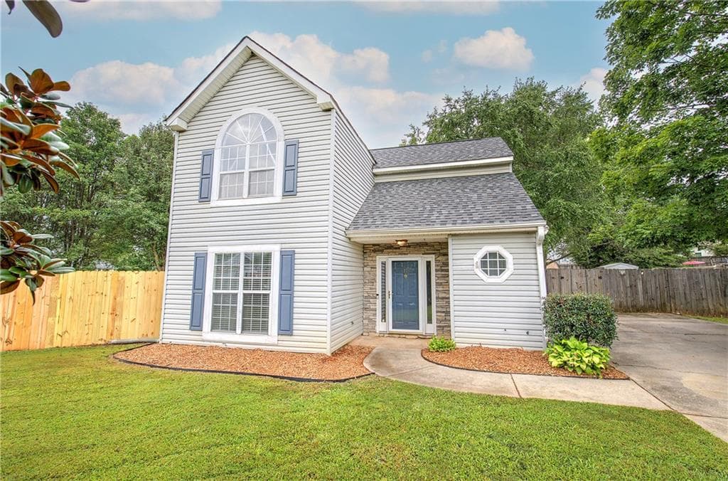 2 bedroom, 2 bathroom, 1,568 sq ft single family residence for sale at 15 Norland Court, Cartersville, GA 30121